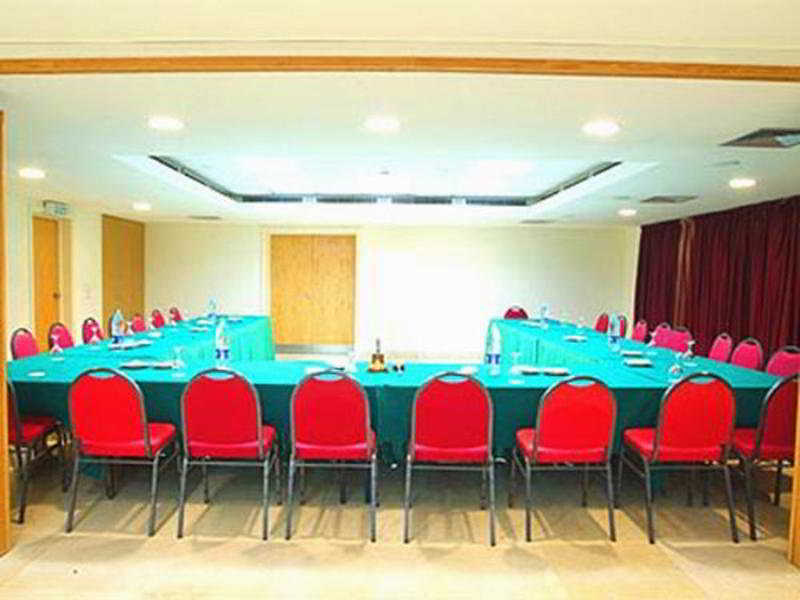 Quality Inn Tripoli 외부 사진