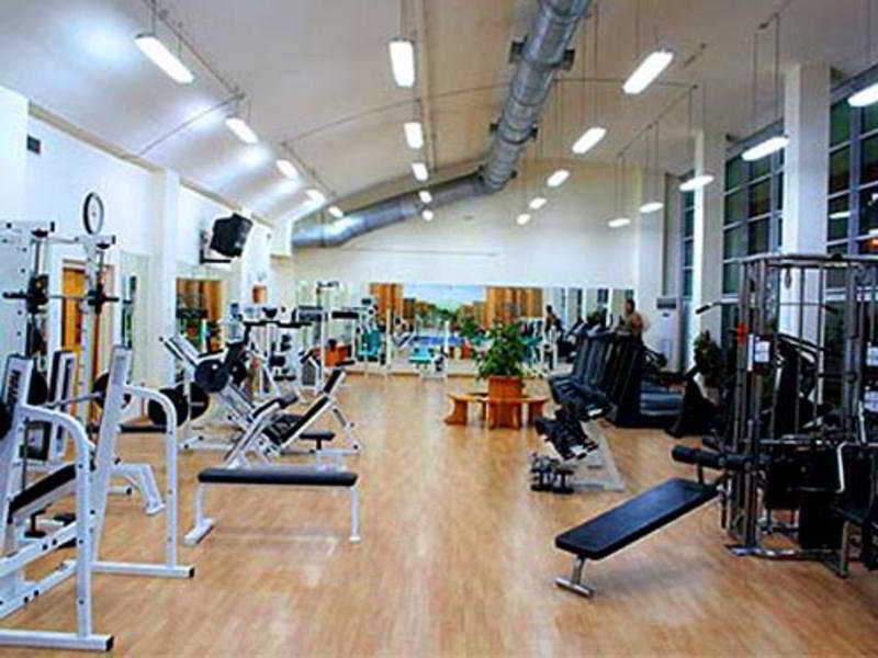 Quality Inn Tripoli 외부 사진